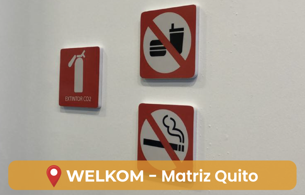 Señalización, letreros quito